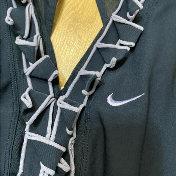 Nike Fit Dry Tank Top Built In Shelf Bra Navy Blue Purple Ruffle Women’s M - Picture 4 of 11